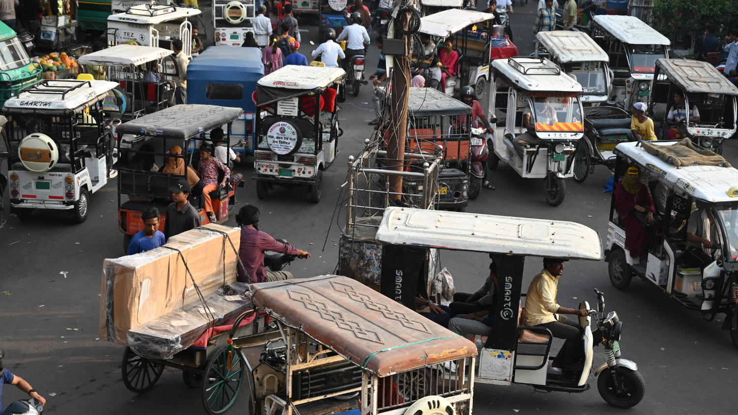 ई-रिक्शा के बेलगाम संचालन पर हाई कोर्ट सख्त, प्रशासन को दिए कड़े निर्देश